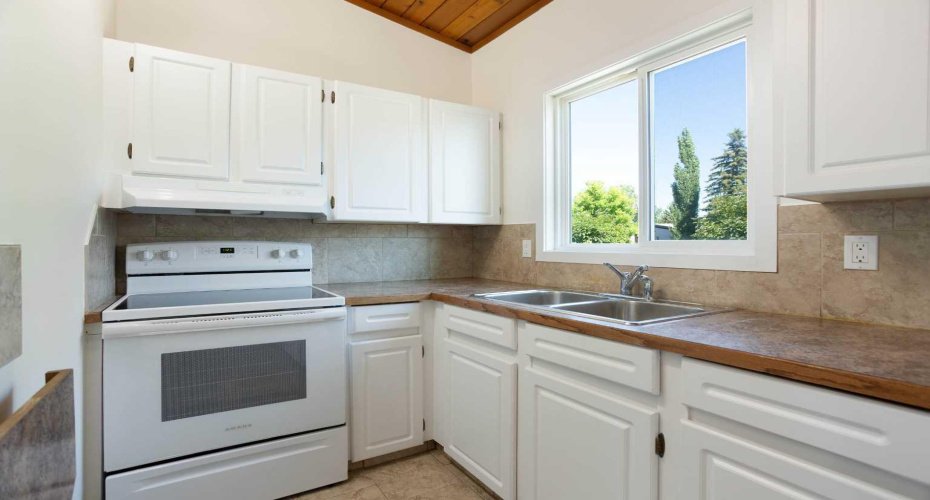 2634 Oakmoor Drive, Calgary, Alberta T2V 4E7, 2 Bedroom Bedrooms, 0 ,1 BathroomBathrooms,Residential,For Sale,Oakmoor,0,A2327278