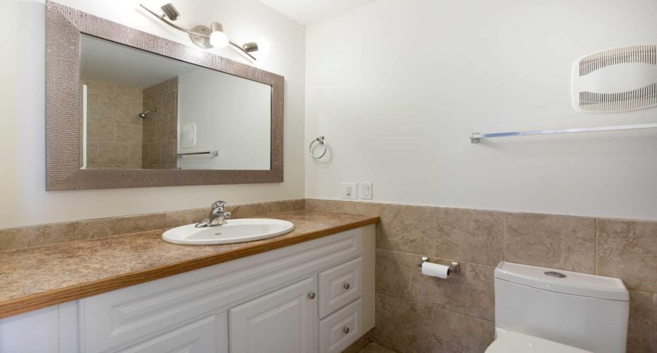 2634 Oakmoor Drive, Calgary, Alberta T2V 4E7, 2 Bedroom Bedrooms, 0 ,1 BathroomBathrooms,Residential,For Sale,Oakmoor,0,A2327278
