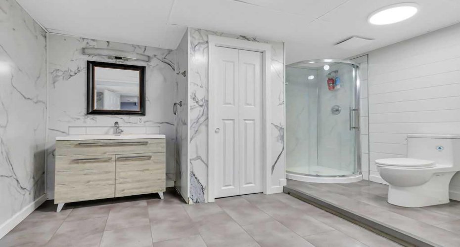 4412 45 Avenue, Sylvan Lake, Alberta T4S 1K6, 4 Bedroom Bedrooms, 0 ,2 BathroomBathrooms,Residential,For Sale,45,0,A2327312