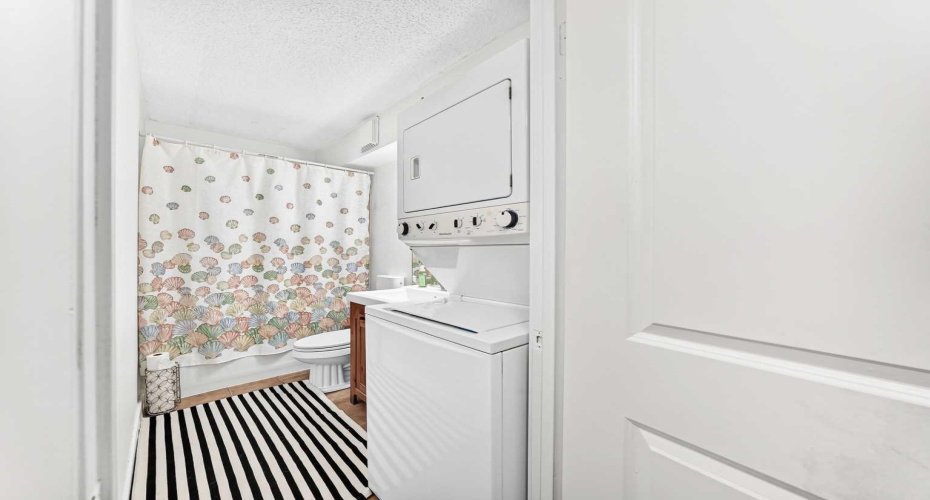11 Bedford Drive, Calgary, Alberta T3K 1L2, 3 Bedroom Bedrooms, 0 ,3 BathroomBathrooms,Residential,For Sale,Bedford,0,A2327391