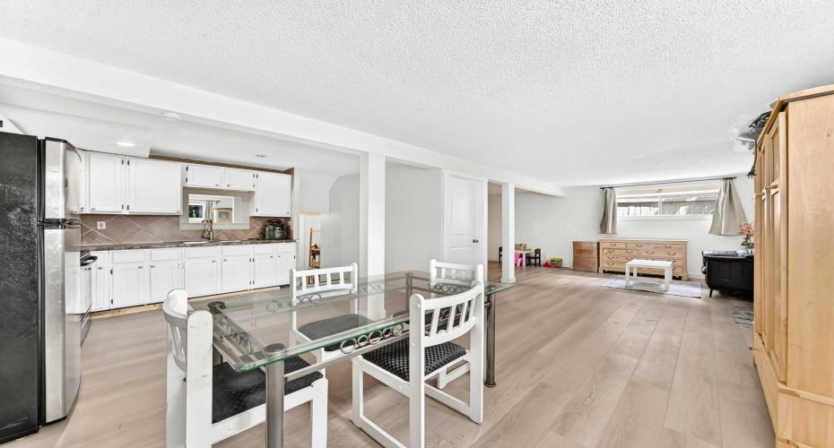 11 Bedford Drive, Calgary, Alberta T3K 1L2, 3 Bedroom Bedrooms, 0 ,3 BathroomBathrooms,Residential,For Sale,Bedford,0,A2327391