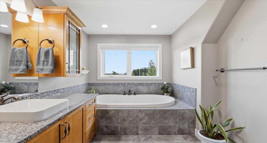 50346 RGE RD 275, Calmar, Alberta T0C 0V0, 5 Bedroom Bedrooms, 0 ,4 BathroomBathrooms,Residential,For Sale,RGE RD 275,0,A2327445
