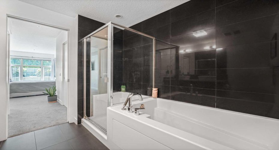 25 Aspenmont Heights, Calgary, Alberta T3H 0E4, 2 Bedroom Bedrooms, 0 ,2 BathroomBathrooms,Residential,For Sale,Aspenmont,0,A2327471