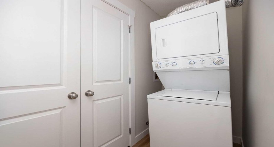 Stackable washer/dryet
