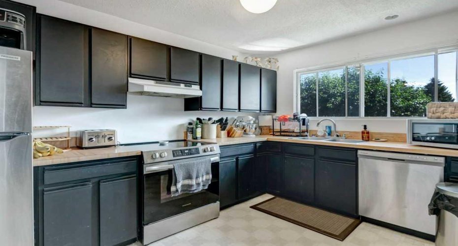 14 Mist Road, High River, Alberta T1V 1C4, 4 Bedroom Bedrooms, 0 ,3 BathroomBathrooms,Residential,For Sale,Mist,0,A2327504
