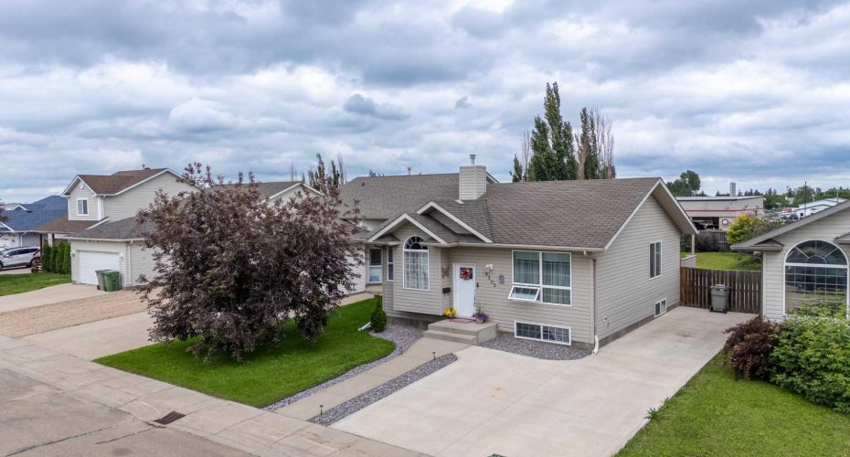2205 51 Avenue, Lloydminster, Alberta T9V 3H4, 4 Bedroom Bedrooms, 0 ,2 BathroomBathrooms,Residential,For Sale,51,0,A2327539
