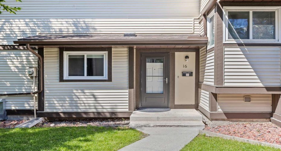 115 Bergen Road, Calgary, Alberta t3k1p2, 3 Bedroom Bedrooms, 0 ,2 BathroomBathrooms,Residential,For Sale,Bergen,0,A2327583