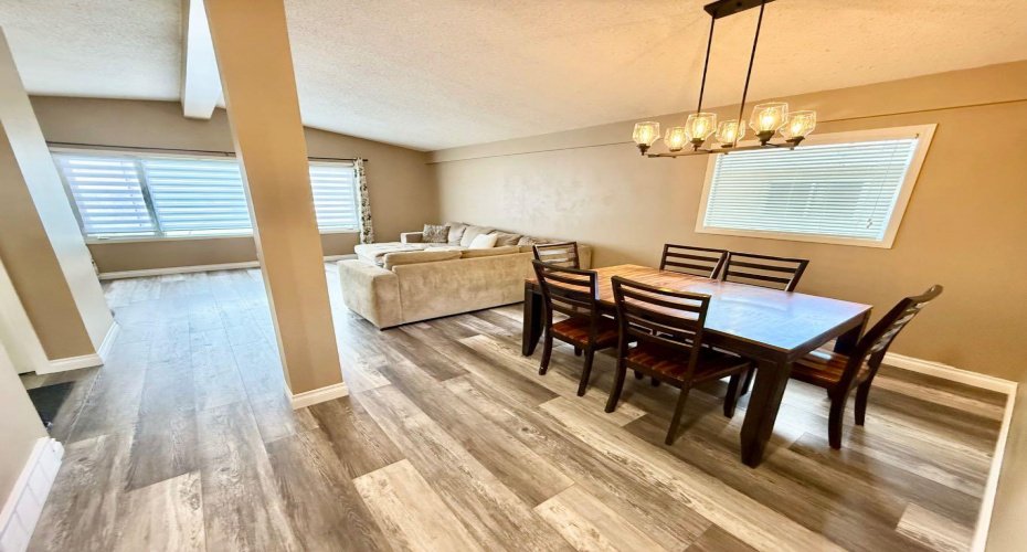 132 SUNWAPTA Drive, Hinton, Alberta T7V1G2, 6 Bedroom Bedrooms, 0 ,2 BathroomBathrooms,Residential,For Sale,SUNWAPTA,0,A2327595
