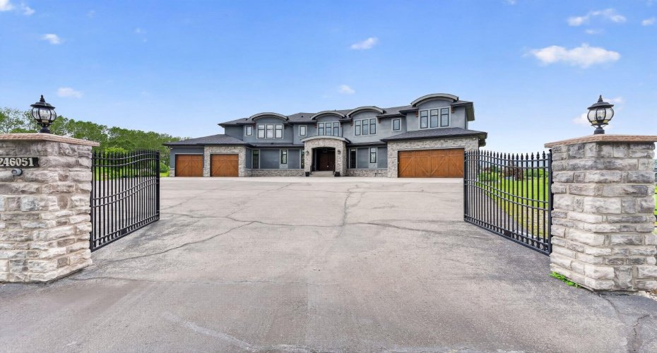 246051 20 Street, Rural Foothills County, Alberta T1S 3N1, 5 Bedroom Bedrooms, 0 ,7 BathroomBathrooms,Residential,For Sale,20,0,A2327606