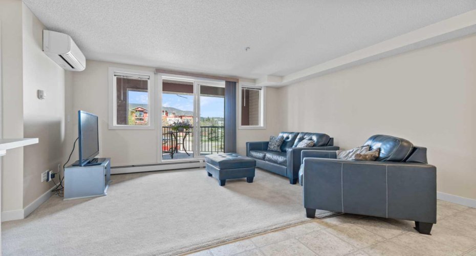162 Country Village Circle, Calgary, Alberta T3K 0E6, 2 Bedroom Bedrooms, 0 ,2 BathroomBathrooms,Residential,For Sale,Country Village,0,A2327635