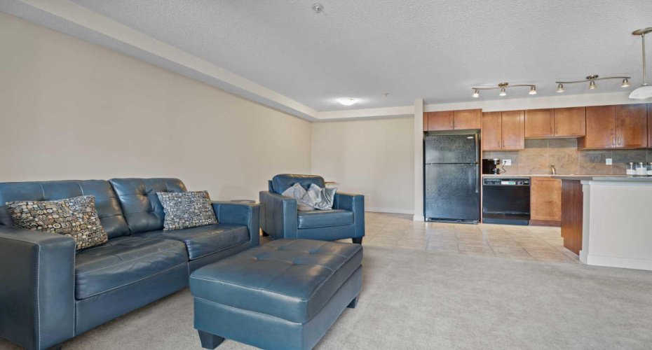 162 Country Village Circle, Calgary, Alberta T3K 0E6, 2 Bedroom Bedrooms, 0 ,2 BathroomBathrooms,Residential,For Sale,Country Village,0,A2327635