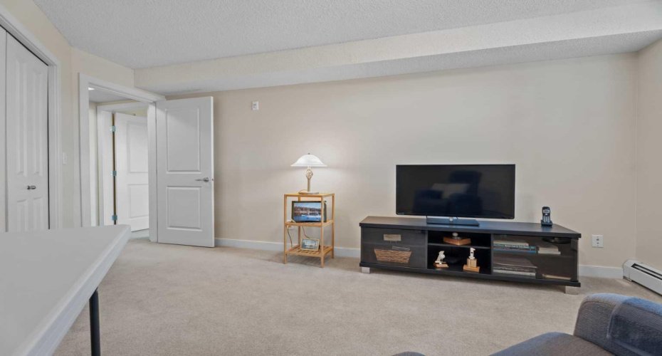 162 Country Village Circle, Calgary, Alberta T3K 0E6, 2 Bedroom Bedrooms, 0 ,2 BathroomBathrooms,Residential,For Sale,Country Village,0,A2327635