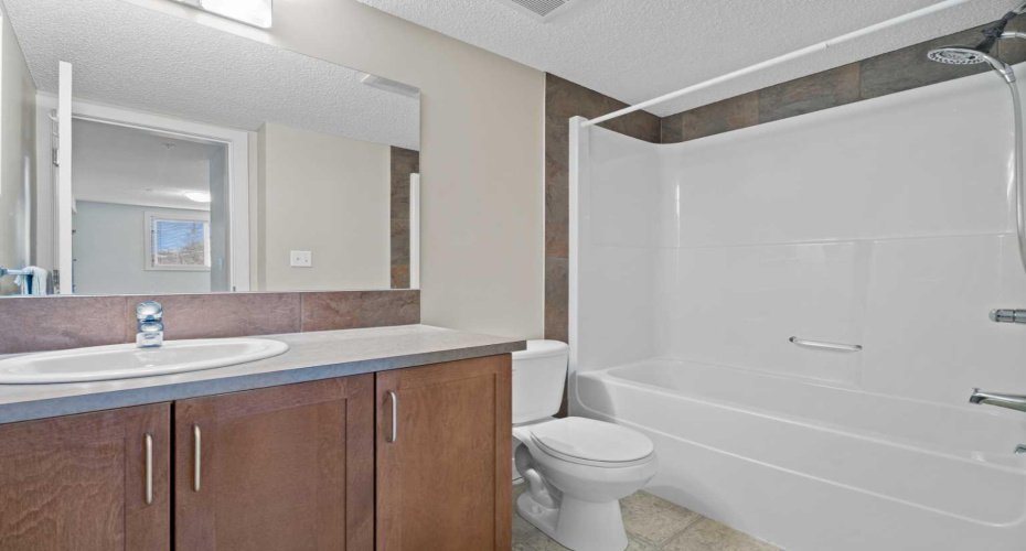162 Country Village Circle, Calgary, Alberta T3K 0E6, 2 Bedroom Bedrooms, 0 ,2 BathroomBathrooms,Residential,For Sale,Country Village,0,A2327635