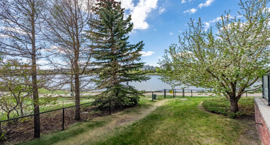 162 Country Village Circle, Calgary, Alberta T3K 0E6, 2 Bedroom Bedrooms, 0 ,2 BathroomBathrooms,Residential,For Sale,Country Village,0,A2327635