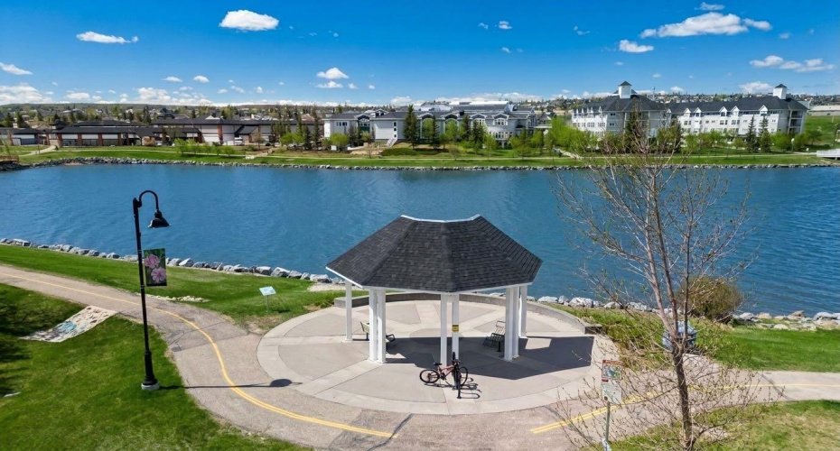 162 Country Village Circle, Calgary, Alberta T3K 0E6, 2 Bedroom Bedrooms, 0 ,2 BathroomBathrooms,Residential,For Sale,Country Village,0,A2327635