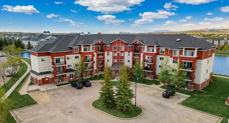 162 Country Village Circle, Calgary, Alberta T3K 0E6, 2 Bedroom Bedrooms, 0 ,2 BathroomBathrooms,Residential,For Sale,Country Village,0,A2327635