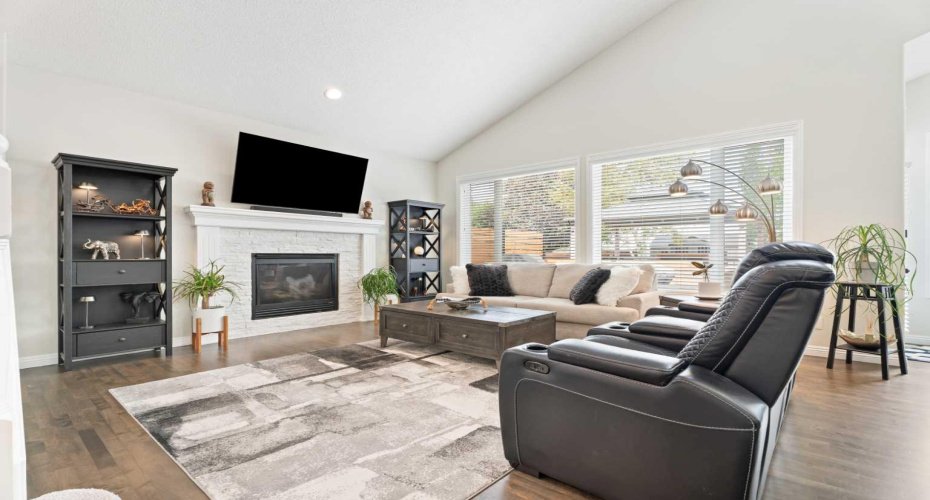 161 Cranleigh Bay, Calgary, Alberta T3M 1H5, 3 Bedroom Bedrooms, 0 ,3 BathroomBathrooms,Residential,For Sale,Cranleigh,0,A2327641