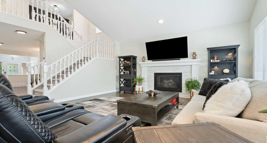161 Cranleigh Bay, Calgary, Alberta T3M 1H5, 3 Bedroom Bedrooms, 0 ,3 BathroomBathrooms,Residential,For Sale,Cranleigh,0,A2327641