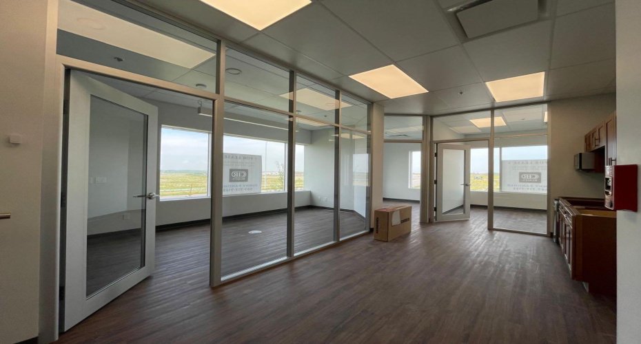 12318 Barlow Trail, Calgary, Alberta T3J3T9, 0 , 0 ,0,Commercial,For Lease,Barlow,0,A2327642
