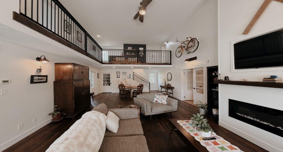 West Wing Living Room