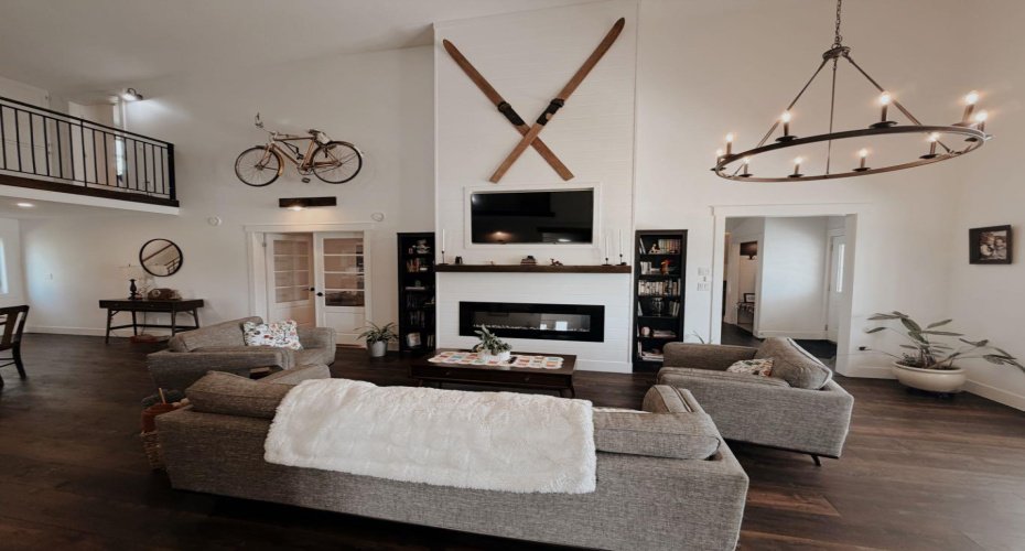 West Wing Living Room