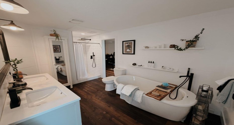 East Wing Master Bathroom