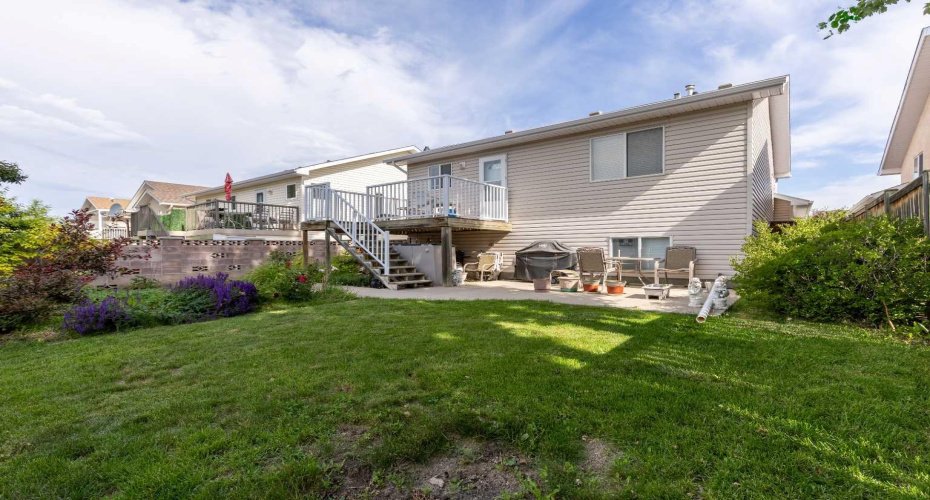 187 Cougar Way, Lethbridge, Alberta T1H 6P4, 3 Bedroom Bedrooms, 0 ,2 BathroomBathrooms,Residential,For Sale,Cougar,0,A2327650