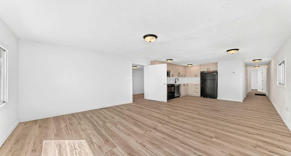 2106 50 Street, Calgary, Alberta T2B 1M7, 3 Bedroom Bedrooms, 0 ,1 BathroomBathrooms,Mobile,For Sale,50,0,A2327664