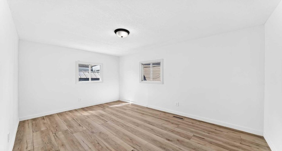 2106 50 Street, Calgary, Alberta T2B 1M7, 3 Bedroom Bedrooms, 0 ,1 BathroomBathrooms,Mobile,For Sale,50,0,A2327664
