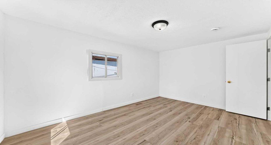 2106 50 Street, Calgary, Alberta T2B 1M7, 3 Bedroom Bedrooms, 0 ,1 BathroomBathrooms,Mobile,For Sale,50,0,A2327664
