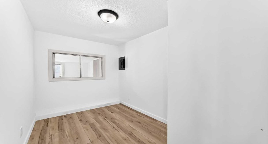 2106 50 Street, Calgary, Alberta T2B 1M7, 3 Bedroom Bedrooms, 0 ,1 BathroomBathrooms,Mobile,For Sale,50,0,A2327664