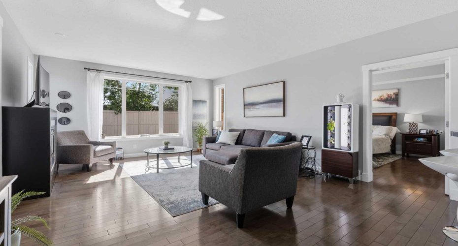 8000 Wentworth Drive, Calgary, Alberta T3C 0A2, 4 Bedroom Bedrooms, 0 ,3 BathroomBathrooms,Residential,For Sale,Wentworth,0,A2327692
