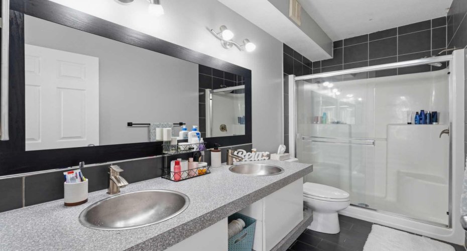 8000 Wentworth Drive, Calgary, Alberta T3C 0A2, 4 Bedroom Bedrooms, 0 ,3 BathroomBathrooms,Residential,For Sale,Wentworth,0,A2327692