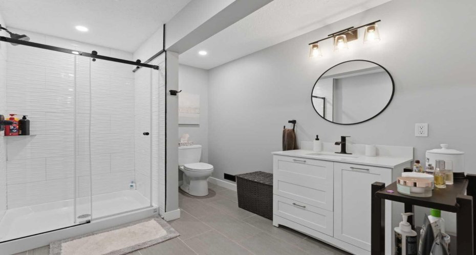 8000 Wentworth Drive, Calgary, Alberta T3C 0A2, 4 Bedroom Bedrooms, 0 ,3 BathroomBathrooms,Residential,For Sale,Wentworth,0,A2327692