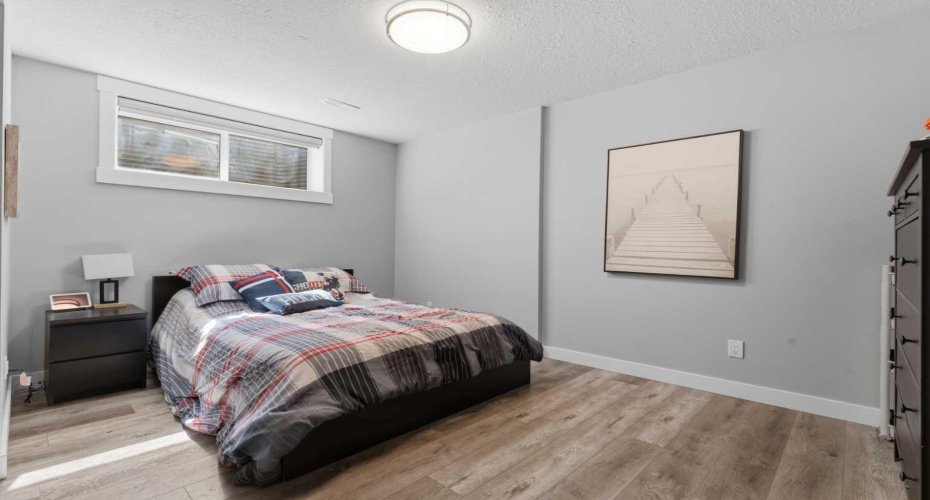8000 Wentworth Drive, Calgary, Alberta T3C 0A2, 4 Bedroom Bedrooms, 0 ,3 BathroomBathrooms,Residential,For Sale,Wentworth,0,A2327692