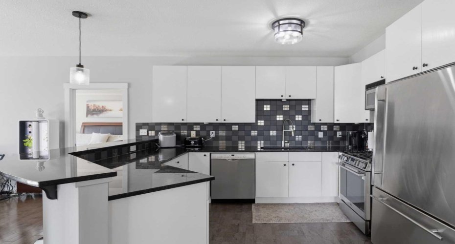 8000 Wentworth Drive, Calgary, Alberta T3C 0A2, 4 Bedroom Bedrooms, 0 ,3 BathroomBathrooms,Residential,For Sale,Wentworth,0,A2327692