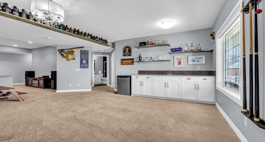 284 Rainbow Falls Way, Chestermere, Alberta T1X 0T1, 4 Bedrooms Bedrooms, ,4 BathroomsBathrooms,Residential,For Sale,Rainbow Falls,A2327726