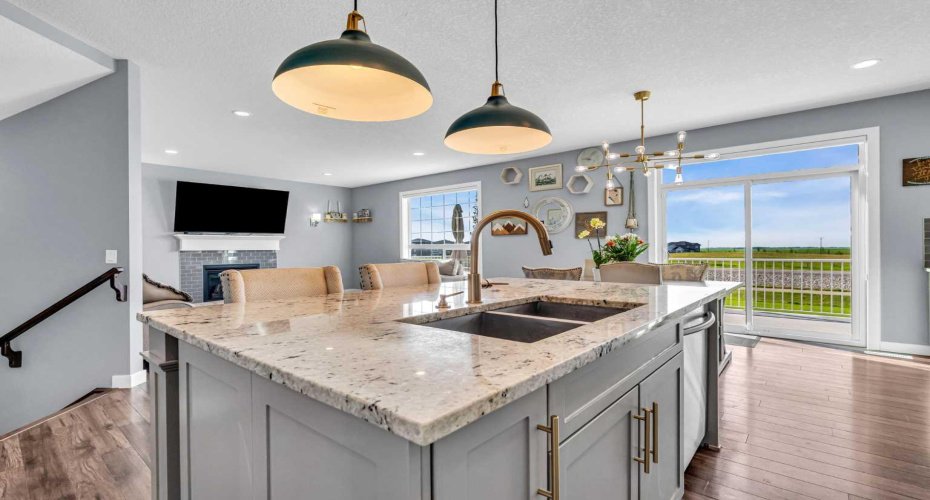 284 Rainbow Falls Way, Chestermere, Alberta T1X 0T1, 4 Bedrooms Bedrooms, ,4 BathroomsBathrooms,Residential,For Sale,Rainbow Falls,A2327726
