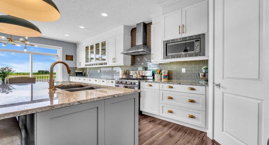 284 Rainbow Falls Way, Chestermere, Alberta T1X 0T1, 4 Bedrooms Bedrooms, ,4 BathroomsBathrooms,Residential,For Sale,Rainbow Falls,A2327726