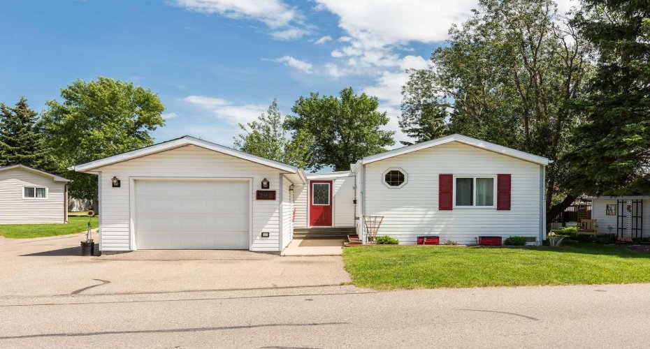 2921 29 Street, Lethbridge, Alberta T1K 6S7, 3 Bedroom Bedrooms, 0 ,2 BathroomBathrooms,Mobile,For Sale,29,0,A2327728