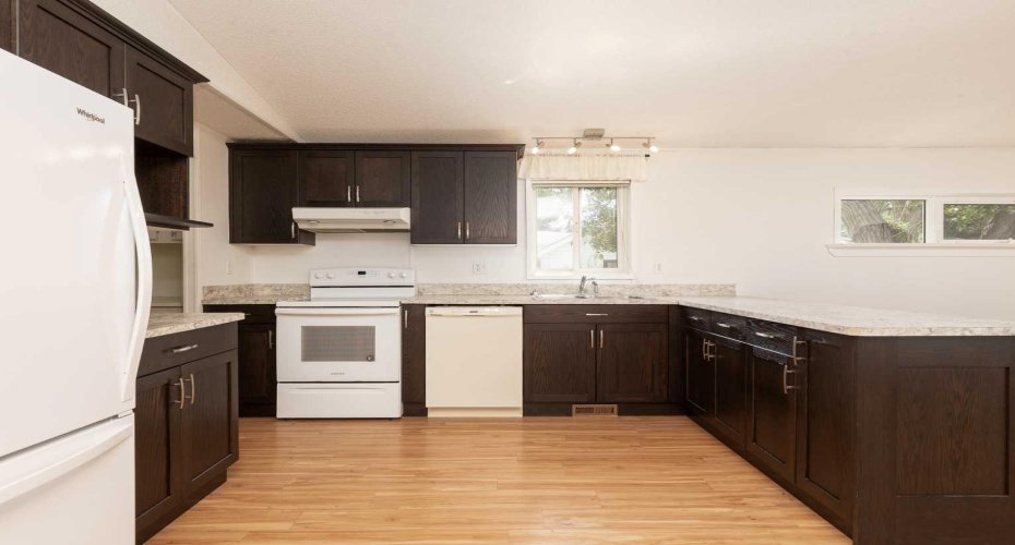2921 29 Street, Lethbridge, Alberta T1K 6S7, 3 Bedroom Bedrooms, 0 ,2 BathroomBathrooms,Mobile,For Sale,29,0,A2327728