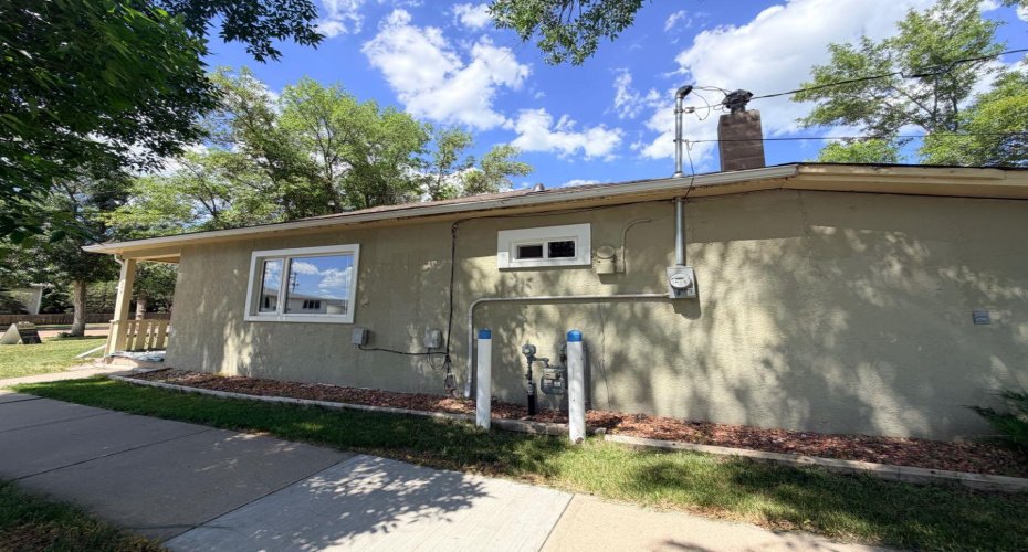 496 4 Street, Drumheller, Alberta T0J0Y4, 2 Bedroom Bedrooms, 0 ,1 BathroomBathrooms,Residential,For Sale,4,0,A2327731