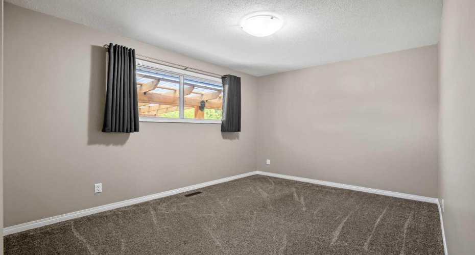 313 4 Street, Diamond Valley, Alberta T0L0H0, 4 Bedroom Bedrooms, 0 ,3 BathroomBathrooms,Residential,For Sale,4,0,A2327744