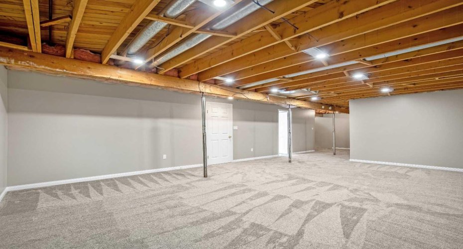 313 4 Street, Diamond Valley, Alberta T0L0H0, 4 Bedroom Bedrooms, 0 ,3 BathroomBathrooms,Residential,For Sale,4,0,A2327744