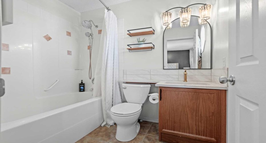 85 Evermeadow Manor, Calgary, Alberta T2Y 4W8, 3 Bedroom Bedrooms, 0 ,3 BathroomBathrooms,Residential,For Sale,Evermeadow,0,A2327764