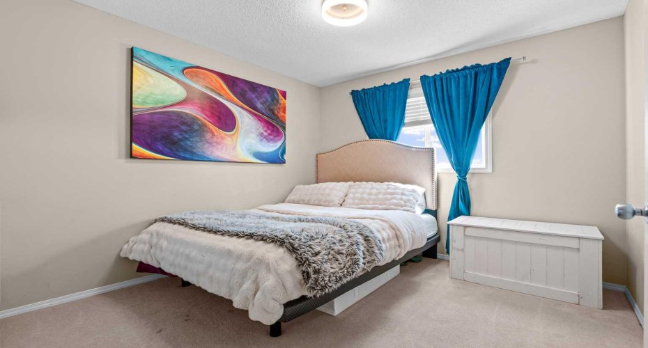85 Evermeadow Manor, Calgary, Alberta T2Y 4W8, 3 Bedroom Bedrooms, 0 ,3 BathroomBathrooms,Residential,For Sale,Evermeadow,0,A2327764
