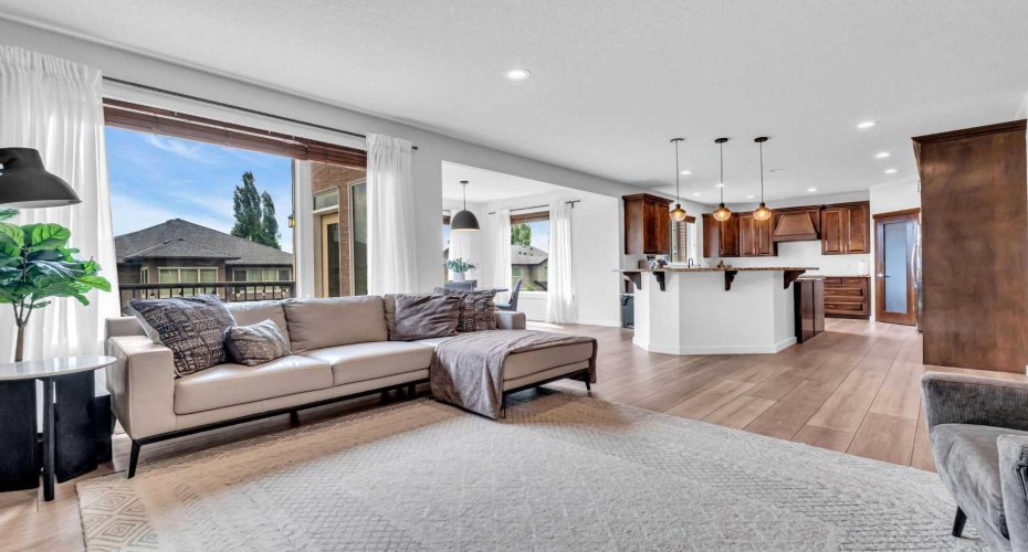 452 Evergreen Circle, Calgary, Alberta T2Y 0H2, 6 Bedroom Bedrooms, 0 ,4 BathroomBathrooms,Residential,For Sale,Evergreen,0,A2327765