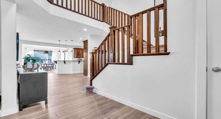 452 Evergreen Circle, Calgary, Alberta T2Y 0H2, 6 Bedroom Bedrooms, 0 ,4 BathroomBathrooms,Residential,For Sale,Evergreen,0,A2327765