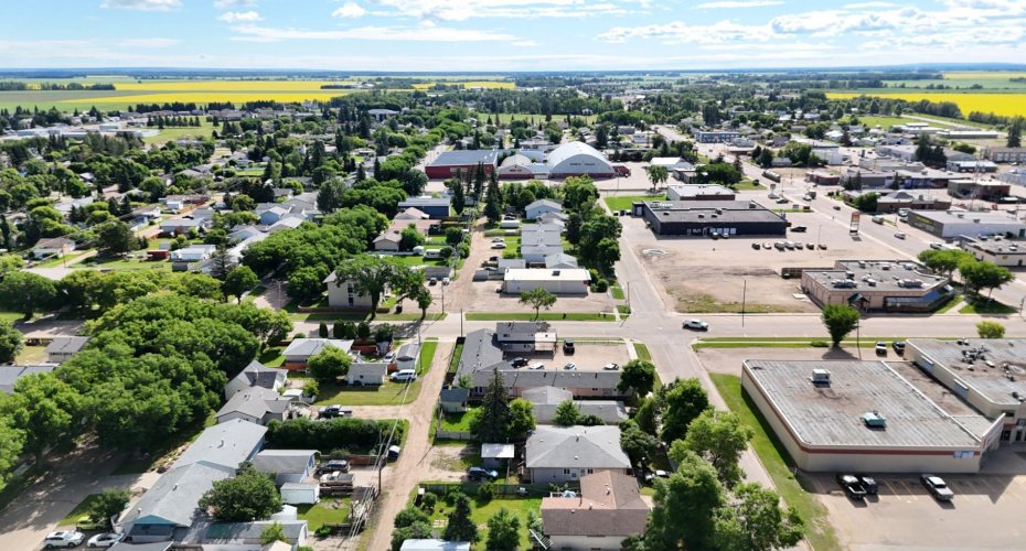 5012 54th Avenue, High Prairie, Alberta T0G 1E0, 0 , 0 ,0,Multi-family,For Sale,54th Avenue,0,A2327775