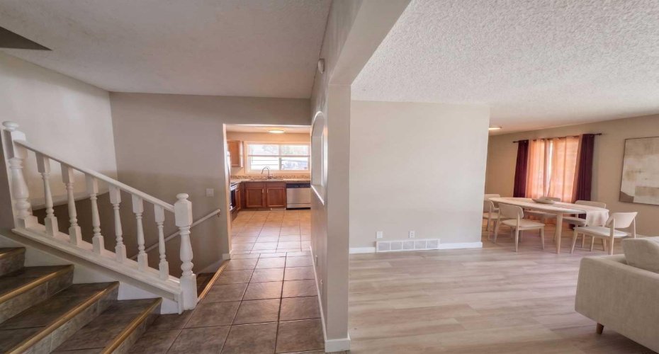 1095 Berkley Drive, Calgary, Alberta T3K 1S6, 4 Bedroom Bedrooms, 0 ,3 BathroomBathrooms,Residential,For Sale,Berkley,0,A2327779